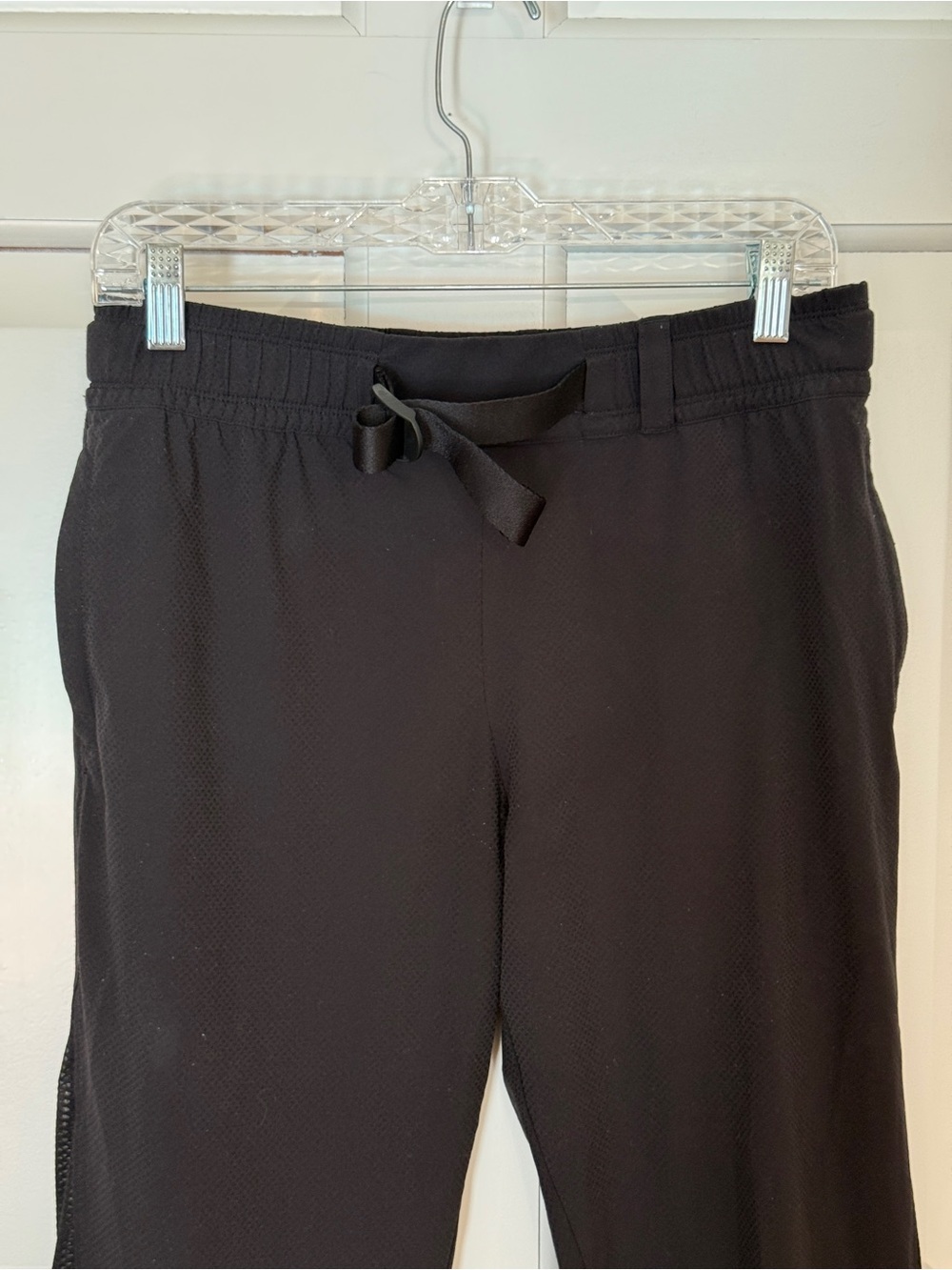 Athleta Quest Jogger Black Size 6 Lightweight Travel Hiking Pants 25410 - Picture 4 of 16